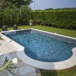 Aký je najvhodnejší vonkajší bazén pre malú záhradu
